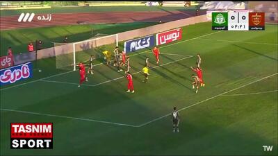 پرسپولیس با بیفوما صدرنشین شد