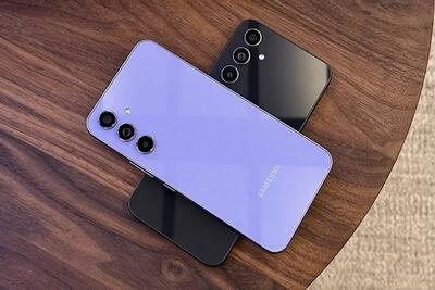 قیمت گوشی سامسونگ، شیائومی و آیفون امروز یکشنبه ۲۳ آذر ۱۴۰۴/ ارزان‌ترین گوشی سامسونگ ۱۰ میلیون شد