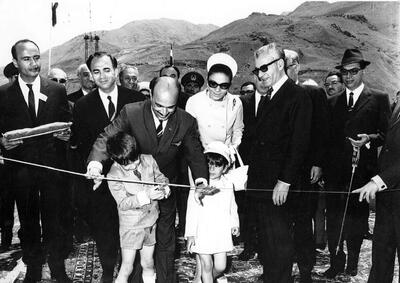  مراسم افتتاح سد فرحناز با حضور خاندان پهلوی (+عکس)