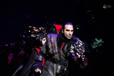 نمایش«شاه‌لیر» الیکا عبدالرزاقی در جشنواره کارتاژ تونس روی صحنه رفت