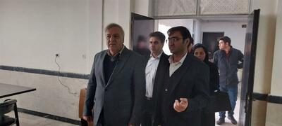  بازدید رنجبرزاده از خانه جوان اسدآباد