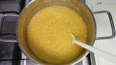  طرز تهیه عصاره زنجبیل / زنجبیل را بپزید و آن را مثل ادویه خشک کنید