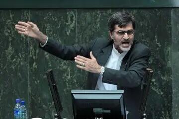 کوچک زاده خطاب به محمدجواد ظریف: «نوکر بی جیره مواجب» نشنیده‌اید؟»