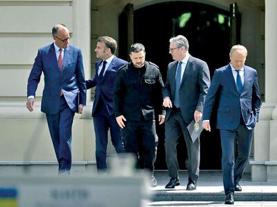 تحرک جدید در دیپلماسی غرب