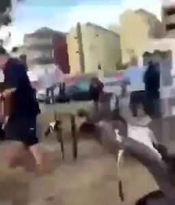 ببینید | تصاویری از مجروحین و کشته‌شدگان تیراندازی سیدنی در خیابان