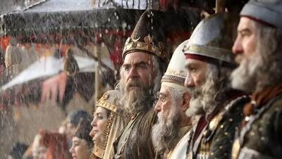 (عکس) پشت صحنه، عمارت با شکوه پدر «سلمان فارسی»