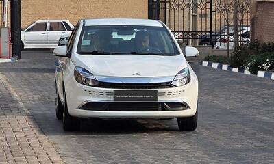 بازدید مدیر عامل کرمان موتور از سدان هیبرید ملی ایگل