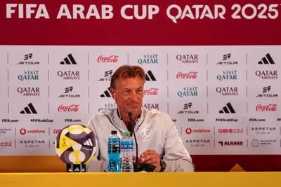 سرمربی عربستان: فوتبال با تحلیل‌های استودیویی تفاوت دارد
