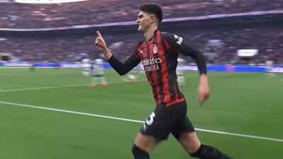 گل اول میلان به ساسولو (داویده بارتساگی)