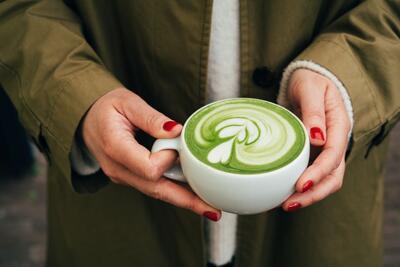  عوارض پنهان ماچا لاته که سلامت را تهدید می‌کند!