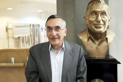 نامیرای کتابداری/گفت‌‏وگو با علی‌اشرف ‌‌صادقی ،علی دهباشی، اسدالله امرایی و مجتبی حسینی درباره کامران فانی که دیروز درگذشت