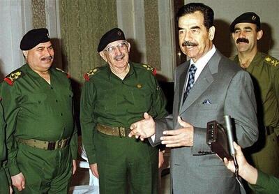  قاب‌هایی که جهان را شوکه کرد؛ عکس‌های لحظه دستگیری صدام حسین ۲۲ سال قبل