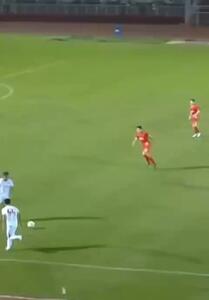  زمین فوتبال یا صحنه رقص؟ + فیلم