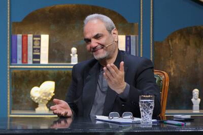 واکنش خیابانی به اظهارت جنجالی‌اش درباره فوتبالیست‌ها + ویدیو