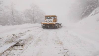 برف و کولاک در گیلان؛ مسیر پونل - خلخال و گردنه زندانه بسته شد