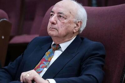 هرگز نباید روابط راهبردی را انحصاری کنیم/ نه شیفتگی به شرق نه امید بستن به غرب