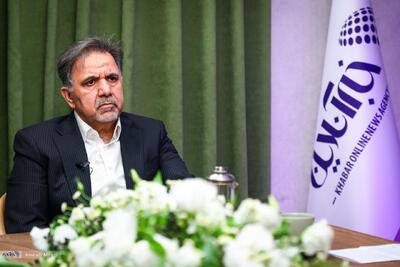  ببینید | عباس آخوندی:  دنیا ۴۰ سال پشت چهار راه‌های ما نمی‌ماند