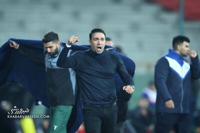 تونل زمان| درگیری جنجالی جواد نکونام و یحیی گل‌محمدی/ فرار استقلال از شکست با کمک VAR