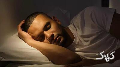 این مدل خوابیدن می‌تواند باعث آسیب عصبی شود - مجله اینترنتی کولاک