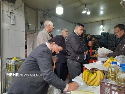  یلدا در سایه گرانی؛ خانواده‌ها منتظر حراج و خرید در وقت اضافه هستند