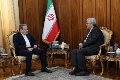 دیدار سرکنسول ایران در دبی با وزیر امور خارجه