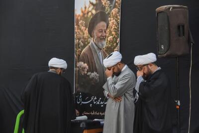  آیین وداع با پدر معنوی استان سمنان؛ روایت قدرشناسی مردم دیار قومس