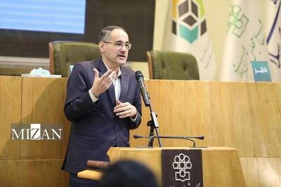 فضیلت و شرافت دو خصلت حکمران موفق است