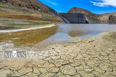 مطلقاً از خشکسالی عبور نکرده‌ایم/ ۶۱ درصد عقب ماندگی بارش داریم