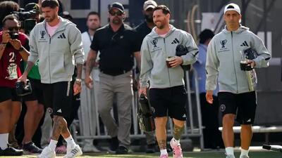 لیونل مسی بالاخره مقابل هواداران هندی پا به توپ شد - پارس فوتبال