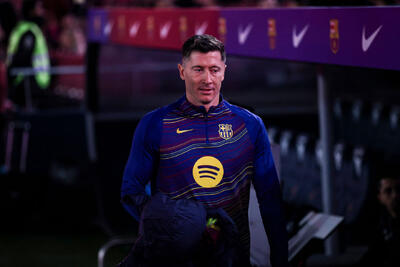 دلیل بازی نکردن روبرت لواندوفسکی در جدال بارسلونا و اوساسونا مشخص شد - پارس فوتبال