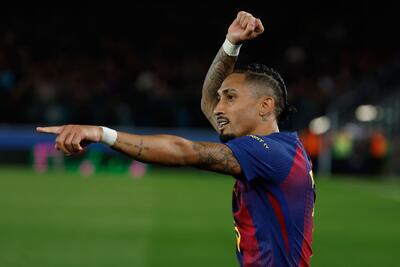 کادوی لاکچری و خاص همسر رافینیا به مناسبت تولد او / عکس - پارس فوتبال