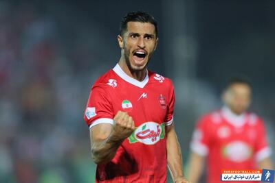 کلیپ ؛ پدیکور کردن علی علیپور پیش از دیدار پرسپولیس با آلومینیوم اراک