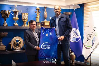 حامد حدادی در گفتگو با خبرورزشی: قبلاً استقلالی بودم، حالا می‌خواهم با این تیم قهرمان شوم - پارس فوتبال