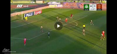 ویدیو| صحنه مورد اعتراض پرسپولیسی‌ها/ سرنگونی بیفوما در محوطه جریمه - پارس فوتبال