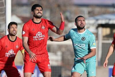 تساوی تراکتور و پیکان در نیمه اول - پارس فوتبال