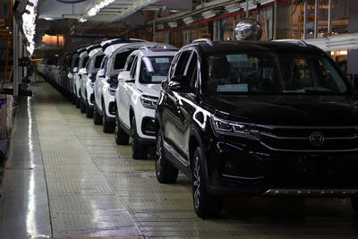 پشت پرده سونامی قیمت در بازار خودرو / جهش بی‌سابقه نرخ خودروهای داخلی و مونتاژی