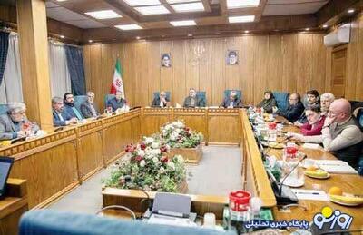 چرا بعد از ۱۵ ماه فعالیت پزشکیان دوستانش از کنارش فاصله گرفتند؟ ناکارآمدی دلیل این فاصله است؟