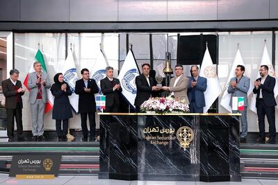 سیزدهمین برنامه «یکشنبه ـ یک ناشر» در بورس تهران برگزار شد