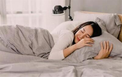 چند راه ساده برای داشتن خواب باکیفیت؛ بدون دارو، عمیق بخوابید!