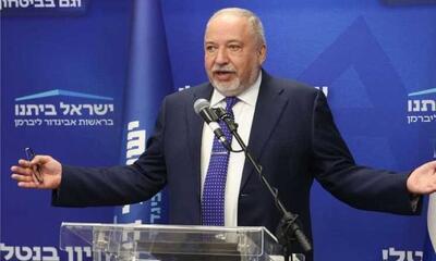  لیبرمن: نتانیاهو پول نظامیان را به فراریان خدمت می‌دهد