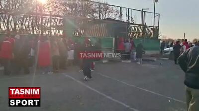 ورود زنان هوادار پرسپولیس به ورزشگاه شهر قدس + ویدیو