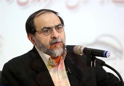 حسن رحیم‌پور ازغدی: تا مصلحتی پیش نیاید، زن و مرد در یکدیگر نلولند!