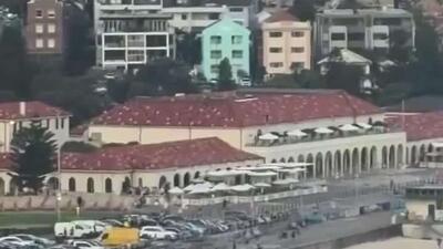  شنیده شدن صدای تیراندازی در سیدنی، مردم وحشت‌زده را در جهات مختلف پراکنده کرد