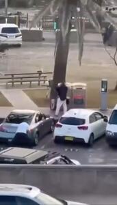 مسلمانی که جان دهها یهودی را در حمله سیدنی نجات داد