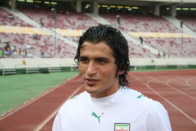 خجالت نمی‌کشی آقای عقل کل؛ حمله کاظمیان به جواد خیابانی / عکس