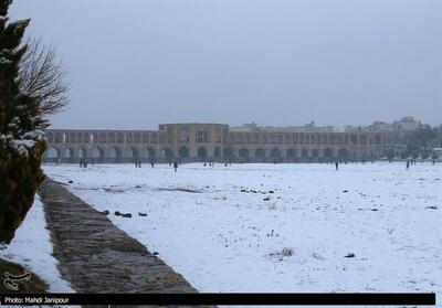 ورود سامانه سرد و بارشی به اصفهان؛ بارش برف و باران و کاهش دما از فردا - تسنیم