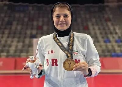 سرمربی ایرانی روی نیمکت فوتسال زنان پاکستان