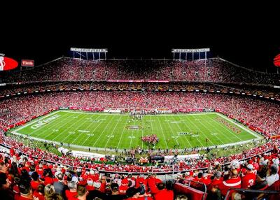 جنون بلیت جام جهانی: مگر سر گنج نشسته‌ایم؟