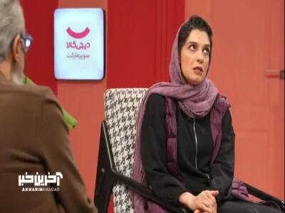  خنده های عجیب الیکا عبدالرزاقی وقتی صحبت از داستان فوت پدرش میشود!