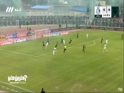  شوت قلی زاده با واکنش دیناروند دور شد